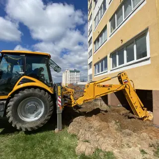 Экскаватор-погрузчик ДЭМ 310